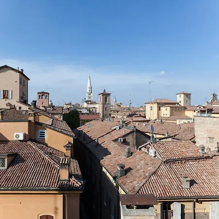 Daire Little Tower Over The Roofs *