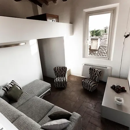 公寓 Little Tower Over The Roofs *