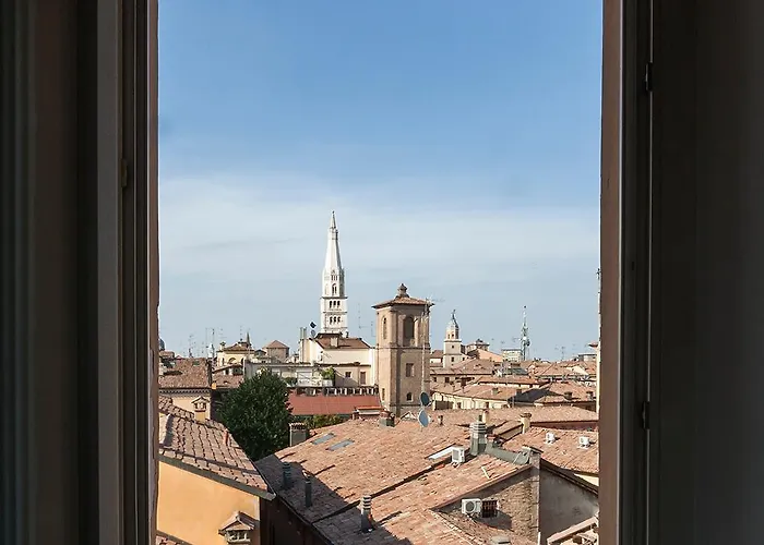 Little Tower Over The Roofs Apartament