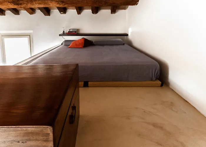 Little Tower Over The Roofs Apartament